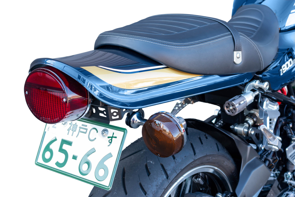 Z900RS テールランプ 220-40297 カワサキ 純正 バイク 部品 ZR900C コンディション良好 割れ欠け無し 品薄 希少品  84