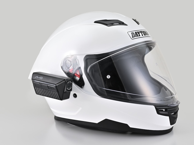 Mioバイク用ドライブレコーダー＆スマートモニター｜２りんかん