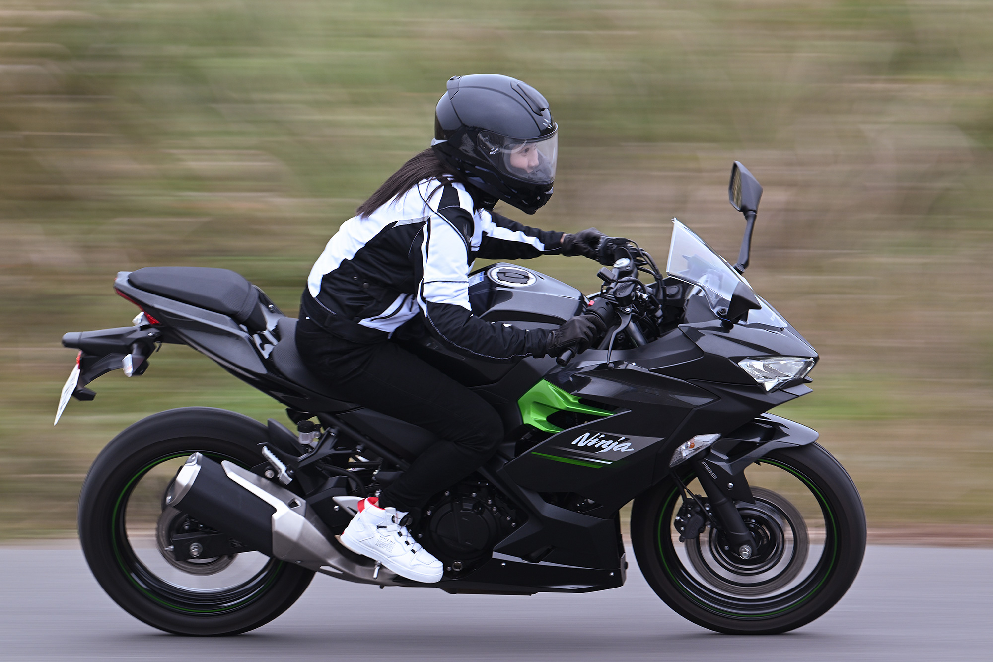 M2403 AIR BREAK JACKET