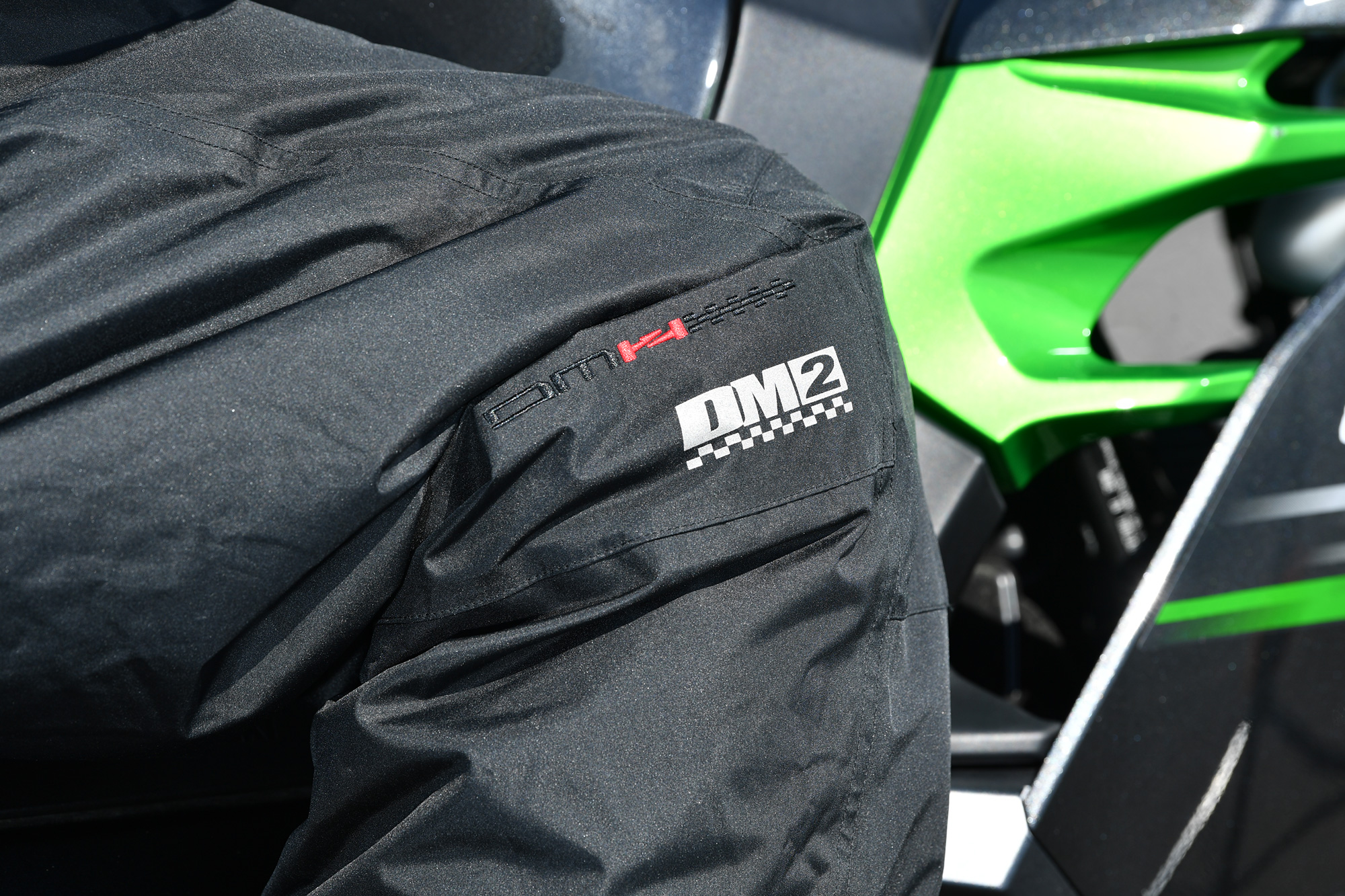 防寒防水パンツ15