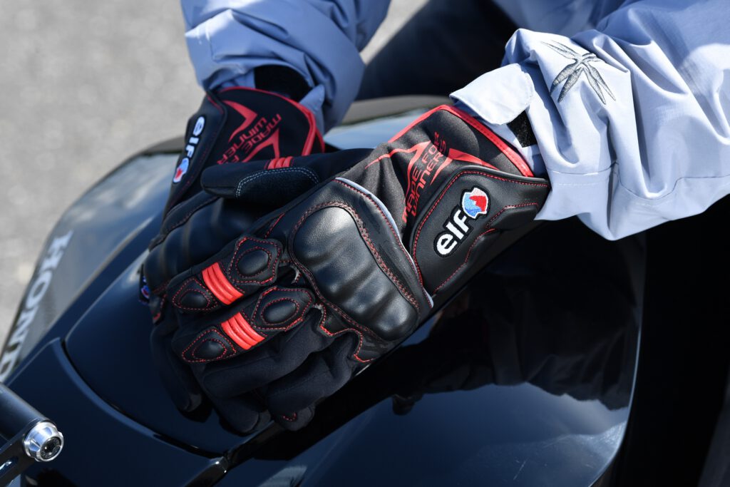 elf VERSATILE GLOVES